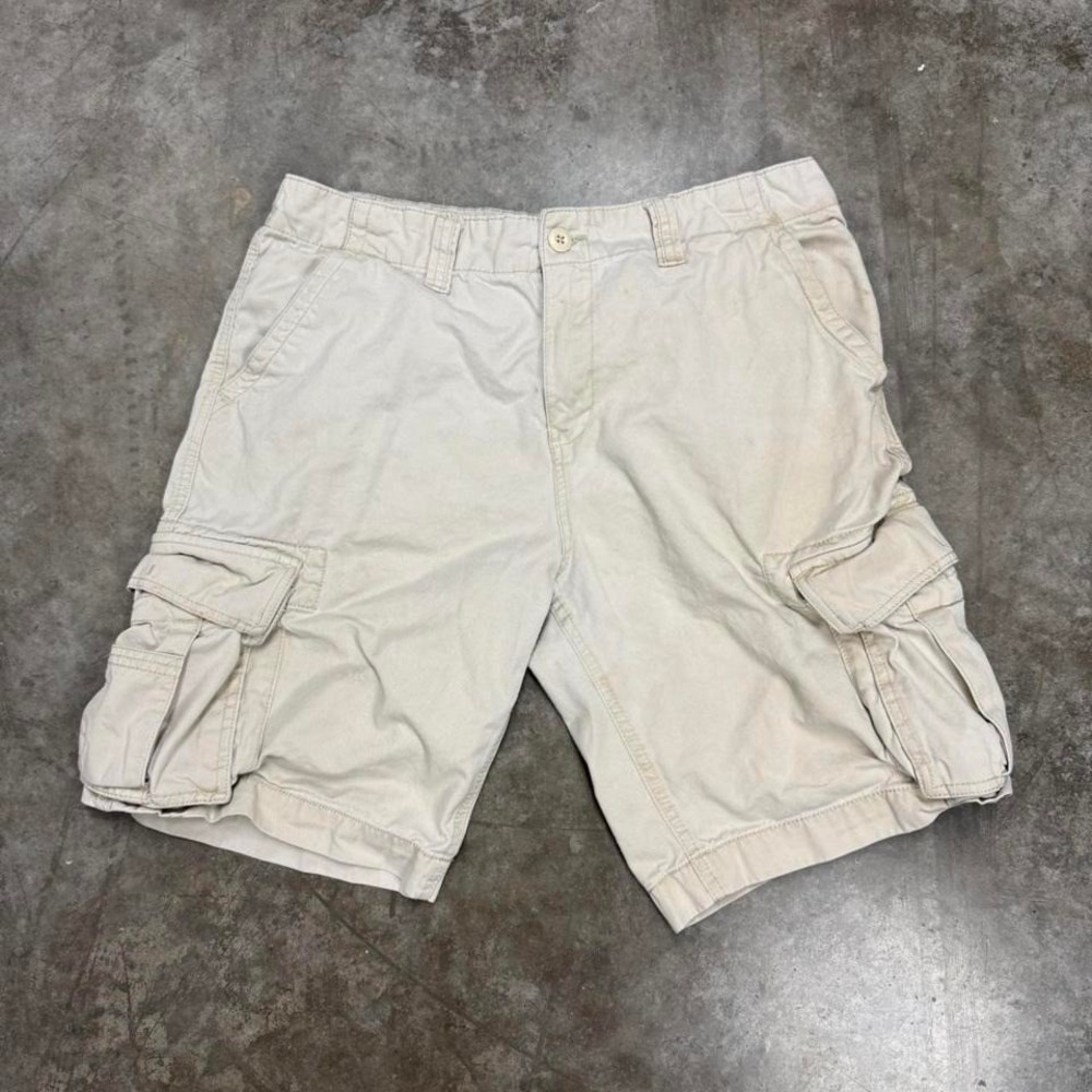 Old Navy Y2K Cream Cargo Shorts Size 34